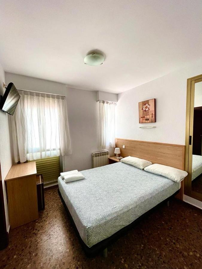 Hostal Milmarcos سرقسطة المظهر الخارجي الصورة
