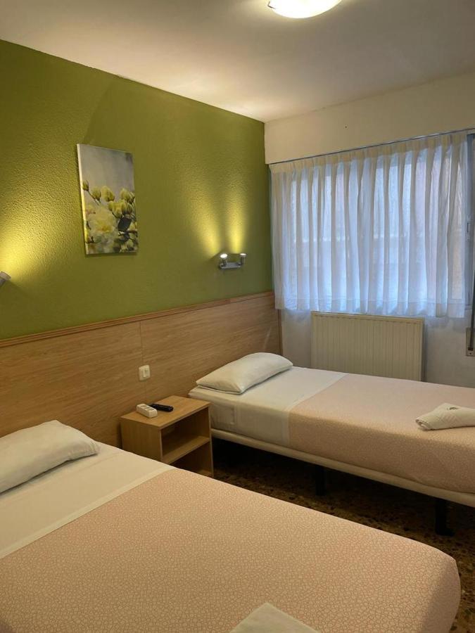 Hostal Milmarcos سرقسطة المظهر الخارجي الصورة