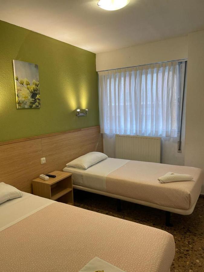 Hostal Milmarcos سرقسطة المظهر الخارجي الصورة