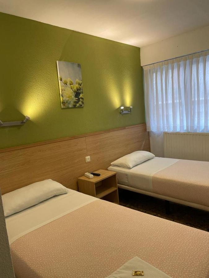 Hostal Milmarcos سرقسطة المظهر الخارجي الصورة