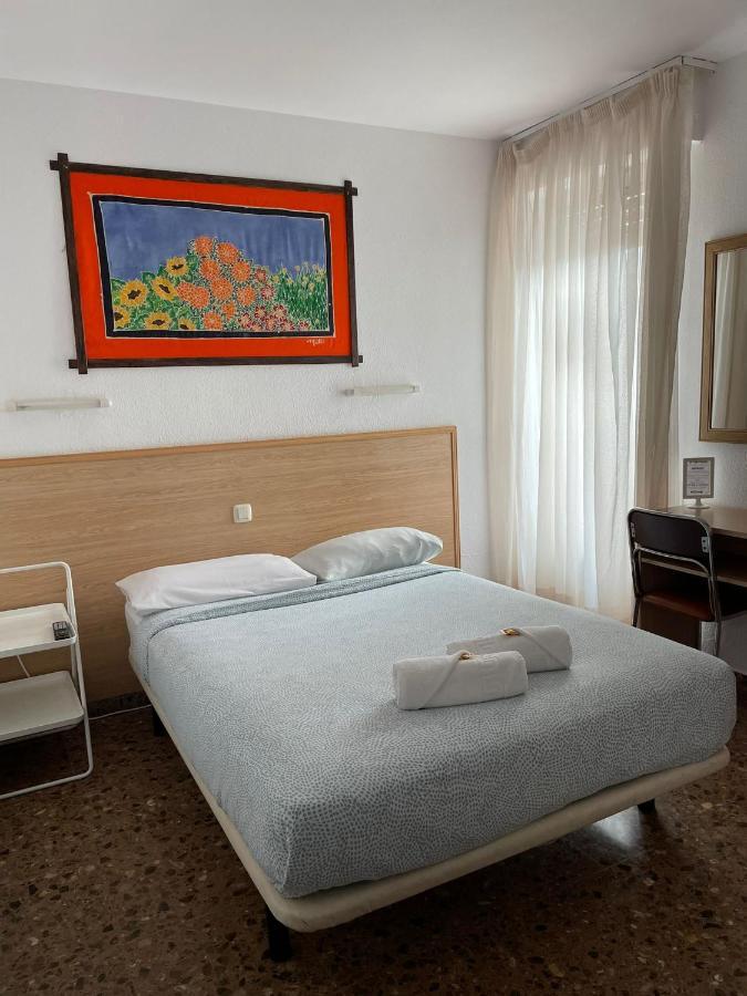 Hostal Milmarcos سرقسطة المظهر الخارجي الصورة