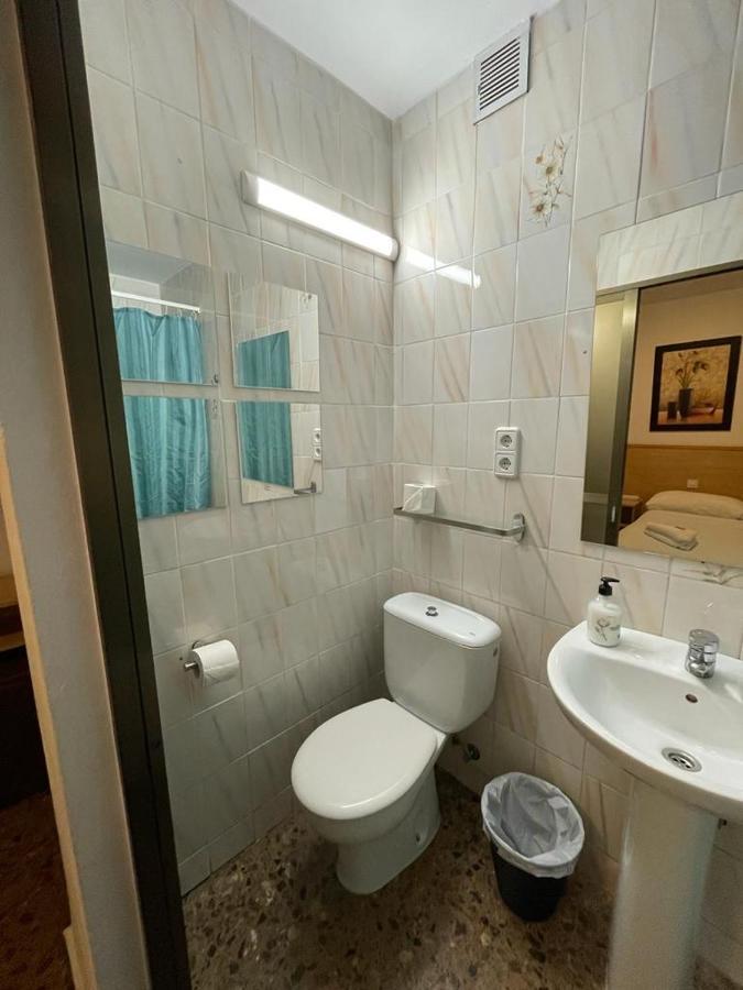 Hostal Milmarcos سرقسطة المظهر الخارجي الصورة