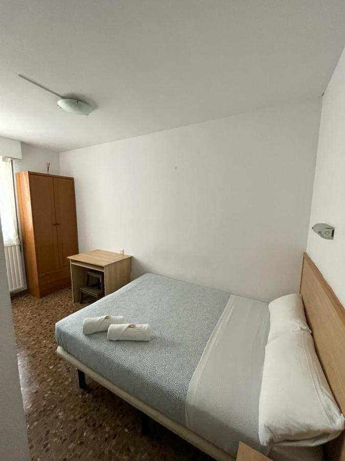 Hostal Milmarcos سرقسطة المظهر الخارجي الصورة
