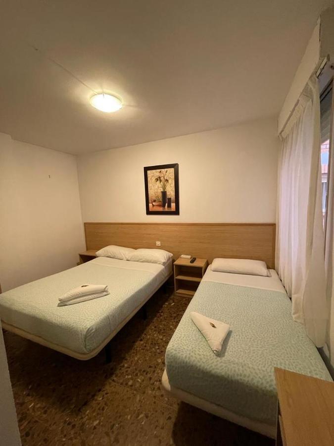 Hostal Milmarcos سرقسطة المظهر الخارجي الصورة