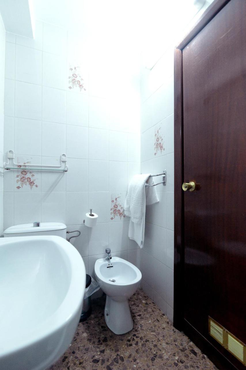 Hostal Milmarcos سرقسطة المظهر الخارجي الصورة