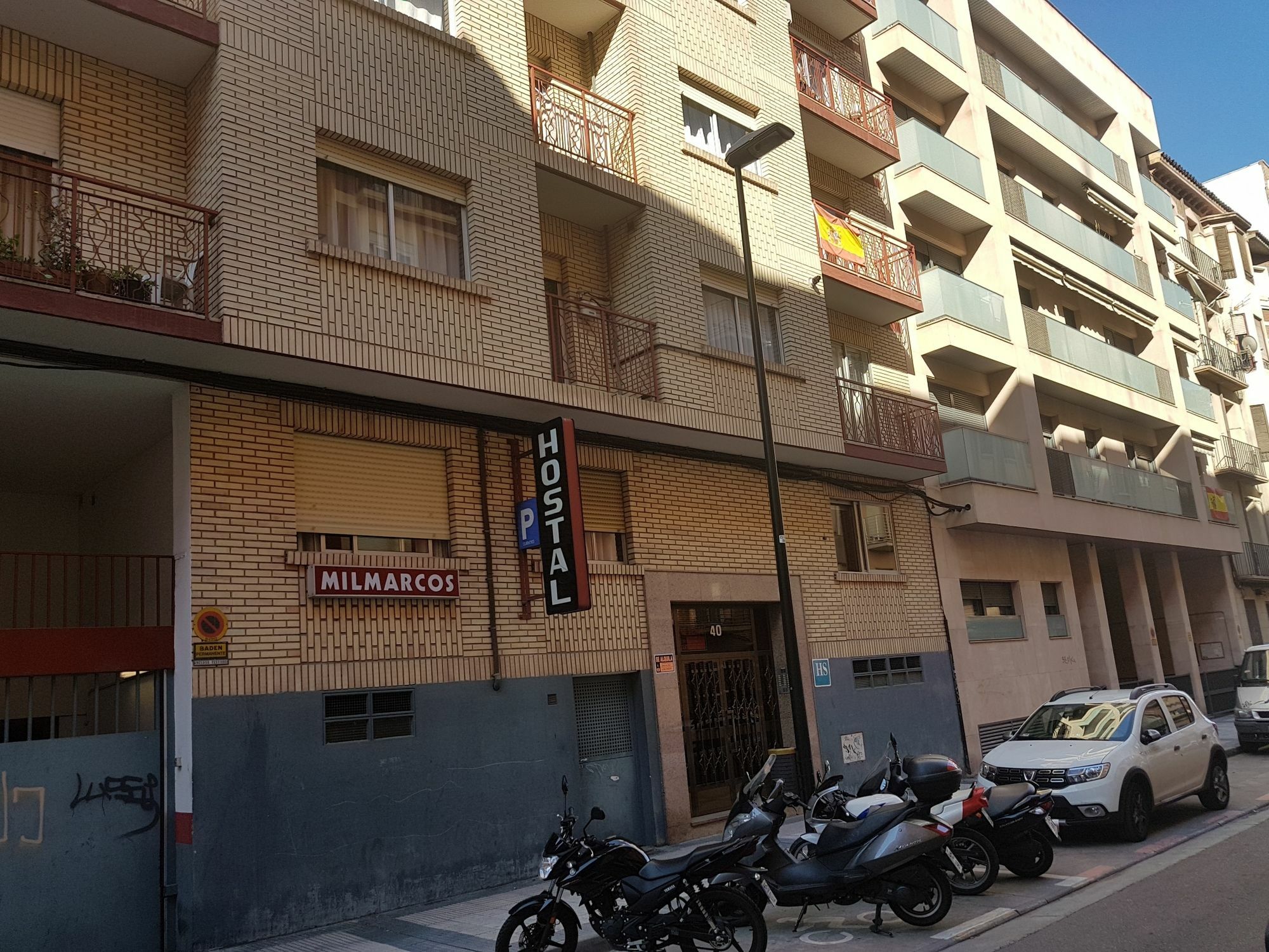 Hostal Milmarcos سرقسطة المظهر الخارجي الصورة